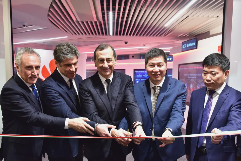 Huawei inaugura i nuovi uffici a Milano